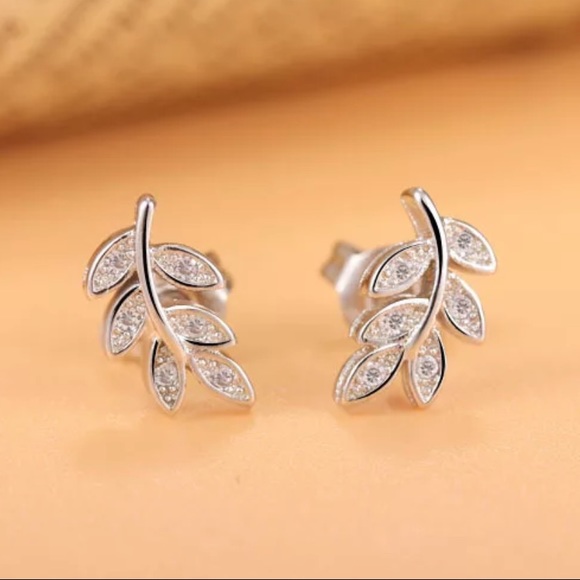 Jewelry - Sterling Silver 925 Stud Earrings